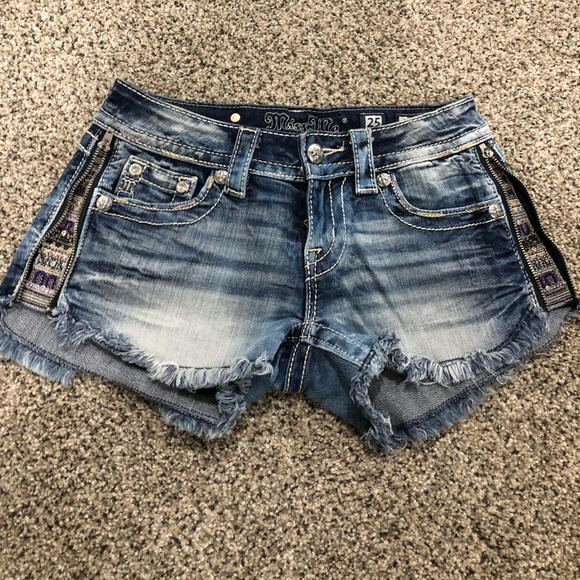 Miss Me Pants - 🌿EUC Miss Me Jean Shorts, size 25, worn once🌿